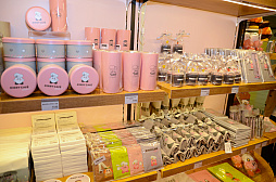 画像ギャラリー No.007のサムネイル画像 / テイクアウトスイーツ専門店「カービィカフェ PETIT」,東京キャラスターストリートに本日オープン