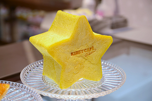 画像ギャラリー No.013のサムネイル画像 / テイクアウトスイーツ専門店「カービィカフェ PETIT」,東京キャラスターストリートに本日オープン