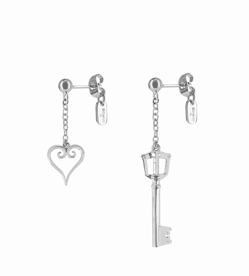 画像ギャラリー No.006のサムネイル画像 / 「キングダム ハーツ」のネックレス,ピアス,バッグなどの受注が開始