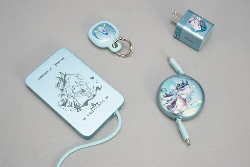 画像ギャラリー No.012のサムネイル画像 / 「崩壊:スターレイル」爻光デザインの充電機器とグッズの入った限定ギフトBOXが登場。次なる開拓へ,パワーをチャージ!【PR】