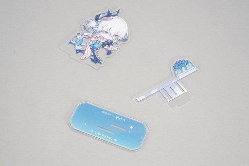 画像ギャラリー No.019のサムネイル画像 / 「崩壊:スターレイル」爻光デザインの充電機器とグッズの入った限定ギフトBOXが登場。次なる開拓へ,パワーをチャージ!【PR】