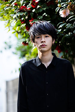 画像ギャラリー No.006のサムネイル画像 / 「龍が如く8」に出演する成田 凌さんのインタビュー映像が公開に。自身が演じた車椅子の青年「三田村英二」を語る