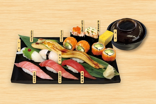 画像ギャラリー No.002のサムネイル画像 / 「龍が如く8」×すしざんまい,コラボ実施中。コラボメニュー「龍のにぎり アロハセット<大名椀付き>」登場