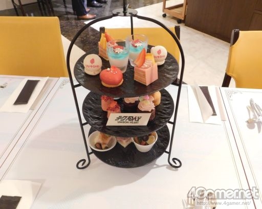 画像ギャラリー No.008のサムネイル画像 / アフタヌーンティーで「テクノロイド」の世界を満喫! サンシャインシティプリンスホテルとコラボした「ユニゾンカフェ」内覧会の様子をお届け