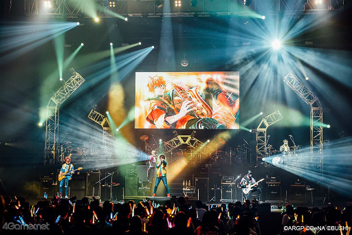 画像ギャラリー No.009のサムネイル画像 / from ARGONAVISの始まりを飾った2つのリアルライブをレポート。彼らはこれから,誰も知らない真っ白な道を突き進んでいく――