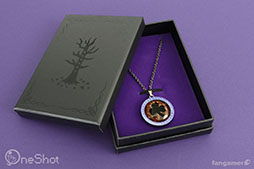 画像ギャラリー No.013のサムネイル画像 / 「OneShot」の首飾りやピンバッジなど公式コラボ商品が販売開始