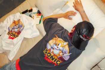 画像ギャラリー No.010のサムネイル画像 / 「ソニック・ザ・ヘッジホッグ」とストリートブランド“9090”のコラボアイテムを8月22日に発売