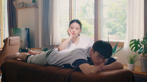 ���������꡼ No.009�Υ���ͥ������ / ��PR�֥ۡ��ꥢ���פ�̥�Ϥϼ�ڤʥ��������ˤ��ꡣ������ᤵ���ƣ�����㤵��б��û�ԥ���ǥ���ư��6�ܤ�����