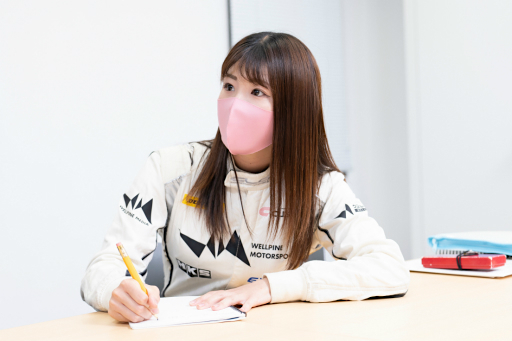 画像ギャラリー No.005のサムネイル画像 / Switch版「WRC10 FIA世界ラリー選手権」の協力モードを現役コ・ドライバーの梅本まどかさんとプレイ。プロが語るラリーの面白さとは