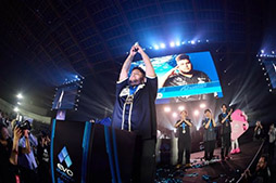 画像ギャラリー No.002のサムネイル画像 / 「EVO Japan 2025」,エントリー受付を本日開始。「スト6」「鉄拳8」らメインタイトルに加えて,5on5形式の団体戦の開催も決定
