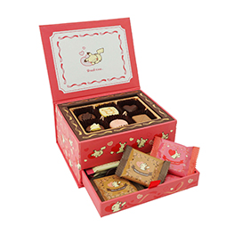 画像ギャラリー No.005のサムネイル画像 / ピカチュウとハートが描かれたアソートチョコレートなどが1月17日に発売。ラブリーな見た目で贈り物にぴったり