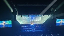 画像ギャラリー No.008のサムネイル画像 / 「鳴潮」のコンサートツアー“To the New World”東京公演レポート。ストーリーの感動が蘇る，心揺さぶるサウンドたち