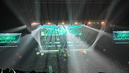 画像ギャラリー No.060のサムネイル画像 / 「鳴潮」のコンサートツアー“To the New World”東京公演レポート。ストーリーの感動が蘇る，心揺さぶるサウンドたち