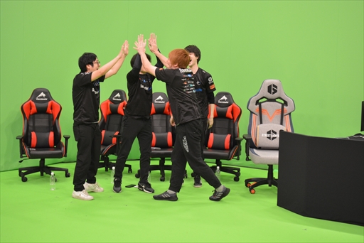 画像ギャラリー No.013のサムネイル画像 / 「ストリートファイターリーグ: Pro-JP 2023 プレイオフ」Day2レポート。DetonatioN FocusMeが最終10戦目までもつれる激戦を制する