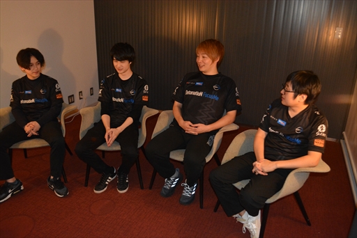 画像ギャラリー No.014のサムネイル画像 / 「ストリートファイターリーグ: Pro-JP 2023 プレイオフ」Day2レポート。DetonatioN FocusMeが最終10戦目までもつれる激戦を制する