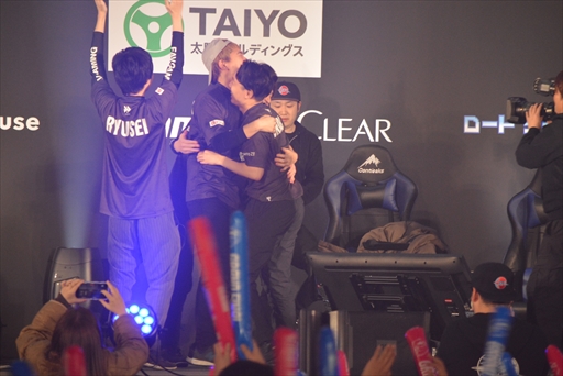 画像ギャラリー No.010のサムネイル画像 / FAV Gamingが「スト6」日本最強に輝く。「ストリートファイターリーグ: Pro-JP 2023 グランドファイナル」レポート