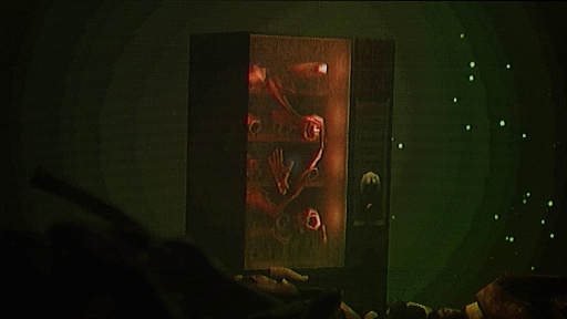 画像ギャラリー No.002のサムネイル画像 / ホラーADV「The Fridge is Red」,日本語対応でリリース。赤い冷蔵庫の中にはいったい何が?