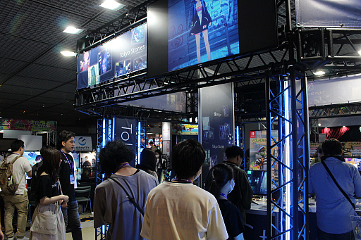 ���������꡼ No.001�Υ���ͥ������ / �Υץ쥤��ݡϡ�Tokyo Stories�פκǿ��ǥ��Ǥǡ��ԥ����륢���Ȥ�3DCG��ͻ�礵�����ӥ��奢�����¿��ʪ��ΰ�ü�˿���Ƥ���