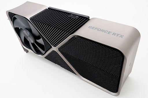 ̿ǸGeForce RTX 4090 Founders EditionסǶGeForce3åȸǽŤ2.2kgΥإӡ