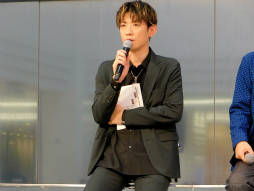 画像ギャラリー No.009のサムネイル画像 / 濱野大輝さん,逢坂良太さん,田丸篤志さん,堀江 瞬さんによる生アフレコに圧倒。「『結合男子』防衛本部トークステージ in AGF2023」レポート