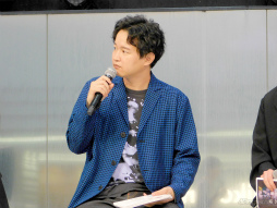 画像ギャラリー No.011のサムネイル画像 / 濱野大輝さん,逢坂良太さん,田丸篤志さん,堀江 瞬さんによる生アフレコに圧倒。「『結合男子』防衛本部トークステージ in AGF2023」レポート