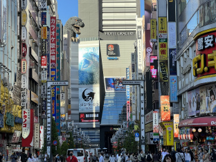 画像ギャラリー No.003のサムネイル画像 / 「龍が如く7外伝」と「どうとんぼり神座」のコラボメニューを試食してきた。麻(痺れ)と辣(辛味)のパンチが効いた「麻婆麺」