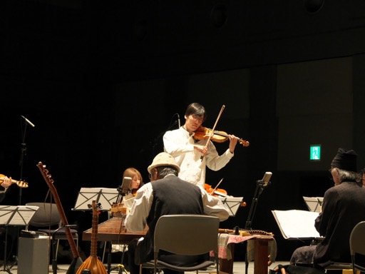 ���������꡼ No.013�Υ���ͥ������ / �ָ��ۿ����� Acoustic Live ���ųڴ��Ĵ�١��פ��ݡ��ȡ����ƥ꡼�ʸųڹ����Ĥθųڴ��MUSIC���󥸥�Υ��饷�å��ڴ�ȤΥ���ܤǡ�̾�ʤο�����Ƹ�