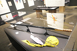 画像ギャラリー No.025のサムネイル画像 / ルカ様の邪悪な圧に,グレミオロスの虚無,ルックの塩対応まで!? 貴重な原画や資料も満載の「幻想水滸伝I&II展 〜幻想博物館〜」レポ