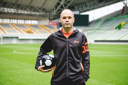 画像ギャラリー No.001のサムネイル画像 / 「キャプテン翼 -RIVALS-」のアンバサダーにプロサッカー選手「アンドレス イニエスタ」氏が就任