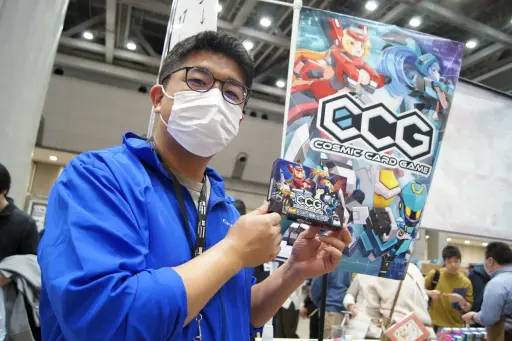 画像ギャラリー No.009のサムネイル画像 / 想像以上に硬派でアツいTCG。ゲムマ会場で見かけた「Cosmic Card Game」をサイバーステップブースで遊んでみた