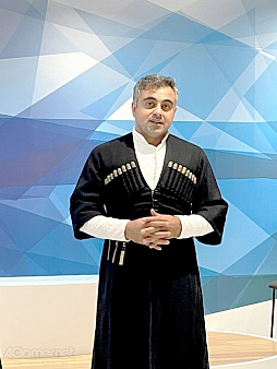 画像ギャラリー No.019のサムネイル画像 / 駐日ジョージア大使レジャバ氏が「桃太郎電鉄ワールド」を先行体験。桃鉄最新作の魅力は“自由に例外なく,誰もが楽しめる世界”なところ