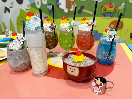 画像ギャラリー No.007のサムネイル画像 / ミソのミソ椀でゴクゴクとドリンクを飲む衝撃。「塊魂 Collaboration Cafe」レポート