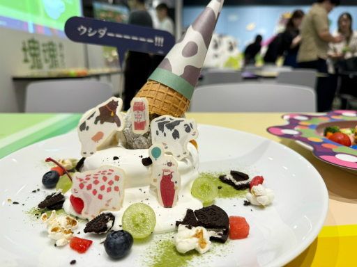 画像ギャラリー No.010のサムネイル画像 / ミソのミソ椀でゴクゴクとドリンクを飲む衝撃。「塊魂 Collaboration Cafe」レポート