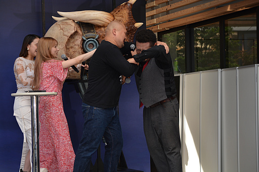 画像ギャラリー No.008のサムネイル画像 / 「モンスターハンターNow」リリース記念特別イベント,「今こそ,狩りまくれ!in SHIBUYA」が北谷公園で開催。発表会には後藤真希さんらも登場