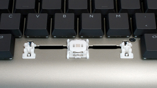 ���������꡼ No.021�Υ���ͥ������ / ���ܤΥ�ΤŤ���ΰ��Ϥ򴶤����񻺥�ԥȥ��б������ܡ��ɡ�ZENAIM KEYBOARD 2 TKL JIS�פϡ�����Ǹ��äơֵ������ä���