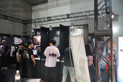 画像ギャラリー No.001のサムネイル画像 / IVS CryptoのBlockchain Game Centerで「ステラファンタジー」のコスプレイヤーさんを発見。「Crypt Busters」の試遊レポートもお届け