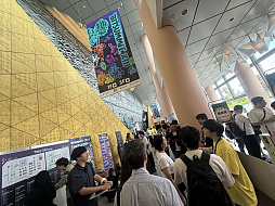 ꡼ No.001 | BitSummit the 13thץɤޤϡ֥饿פ˷ꡪ4Gamerޤϡޥ1ĤեɤμĶ¿ͤѲSRPGNever's EndסBitSummit