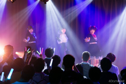 ���������꡼ No.019�Υ���ͥ������ / ��Ʊ�ʡ��������������ƾд�γݤ������֤����Ρ��ץ�󥻥����ޤâ�BACK to the IDOL��2��ǯ���٥�Ȥ򿶤��֤�