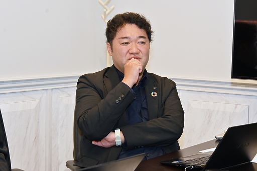 ꡼ No.003Υͥ / Υ󥿥ӥ塼ϳȯѤä֥쥹פϡȥ饯ɤ餷Ѳѡ󤬸1ǯ2ǯŸ