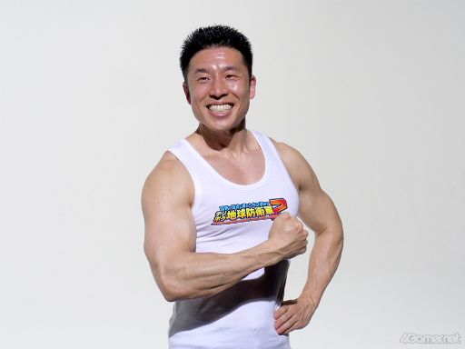 画像ギャラリー No.002のサムネイル画像 / 筋肉で地球の行く末を決める!? なかやまきんに君が出演する「デジボク地球防衛軍2」TVCM撮影現場レポート&合同インタビュー