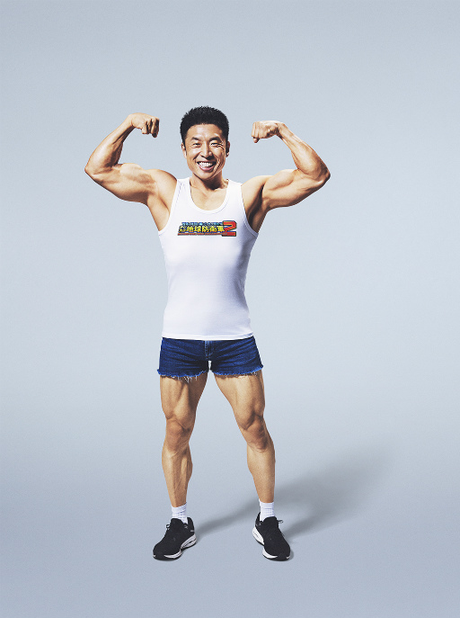 画像ギャラリー No.016のサムネイル画像 / 筋肉で地球の行く末を決める!? なかやまきんに君が出演する「デジボク地球防衛軍2」TVCM撮影現場レポート&合同インタビュー