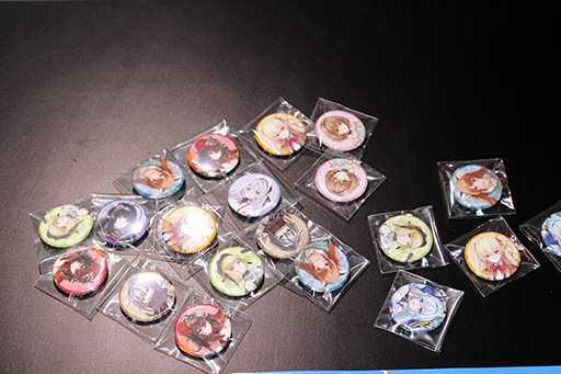 画像ギャラリー No.010のサムネイル画像 / KONAMI「PROJECT ZIRCON」の物販では,プレイヤーたちの製作グッズを販売。「JAPAN Web3 Game Summit」の企業ブースをレポート