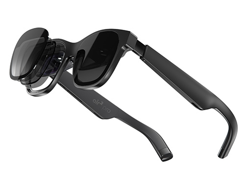 画像ギャラリー No.001のサムネイル画像 / レンズの調光機能を備えたサングラス型ディスプレイ「XREAL Air 2 Pro」が11月17日に国内発売