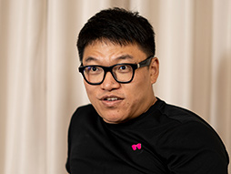 画像ギャラリー No.005のサムネイル画像 / サングラス型ディスプレイとつないで空間写真・ビデオを実現する「XREAL Beam Pro」はなぜ誕生したのか。CEOに聞いてみた