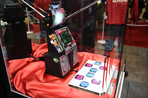 ꡼ No.004Υͥ / DanceDanceRevolution Classic Miniפμµץ̿ϤվñΤǤʤͷ٤ʻž夬