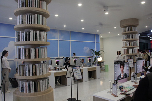 ���������꡼ No.001�Υ���ͥ������ / ��ʤ�ǭ���ä�!? ����饤�ե����inZOI�פΤǤ��뤳�Ȥ�¿�����ư��ݤ�����ͷ�С�������ץ쥤��G-STAR 2024��