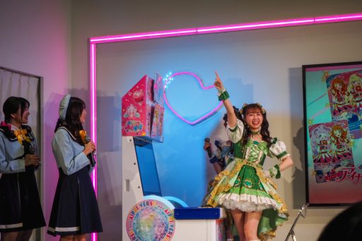 画像ギャラリー No.010のサムネイル画像 / 「アイカツ!」の大空あかりが「ひみつのアイプリ」「アイプリバース」に登場! 新コラボレーション発表会の模様をレポート