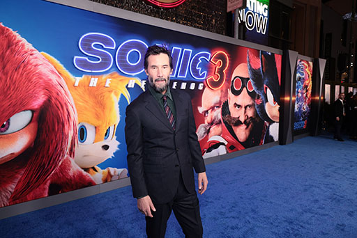 画像ギャラリー No.001のサムネイル画像 / 映画「ソニック × シャドウ TOKYO MISSION」,シャドウ役を務めるキアヌ・リーブスさんのレコーディング風景を確認できる特別映像を公開