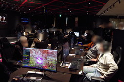 ���������꡼ No.019�Υ���ͥ������ / ��HIT : The World�פο��ϰ�ȥ��٥�ɤ��絬��PvP�ե�����ɡȵ�̵�η����ϡɤ�ȯɽ���줿����ʪ������ �ƥ��ȥޥå����٥�ȡפ��ݡ���