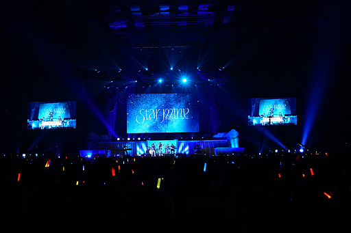 画像ギャラリー No.022のサムネイル画像 / 「学園アイドルマスター 初星音楽祭」視聴レポ。13人のアイドルが全力パフォーマンスで魅せた公演は，コラボ楽曲や生バンド，ダンサーも登場